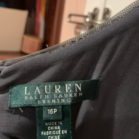 Flattering, comfortable Mother-of-the-Bride/Groom column gown in gray. - Picture 9 of 11